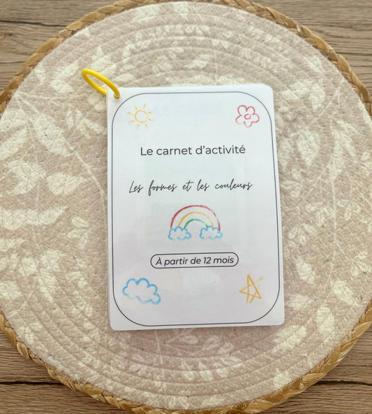 CARNET D’ACTIVITÉ FORME ET COULEUR 12 MOIS