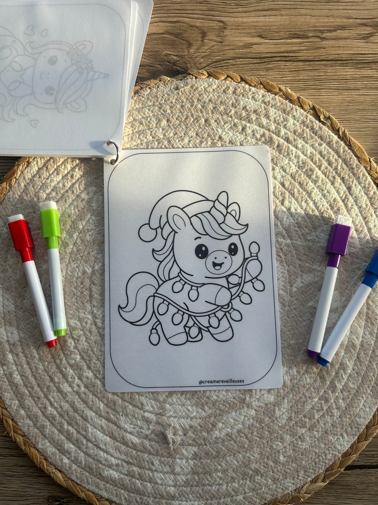 CARNET DE COLORIAGE RÉUTILISABLE LICORNES