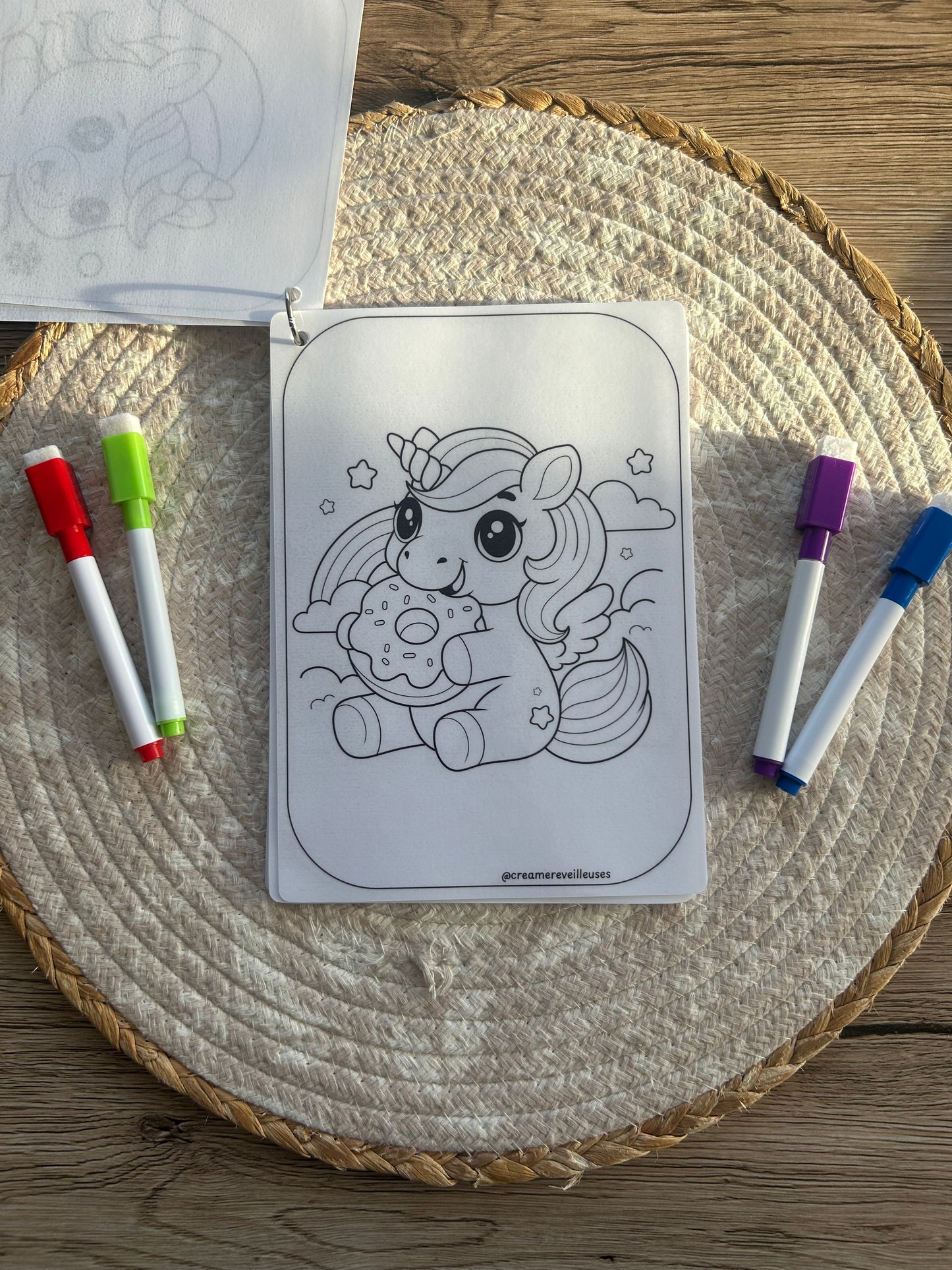 CARNET DE COLORIAGE RÉUTILISABLE LICORNES